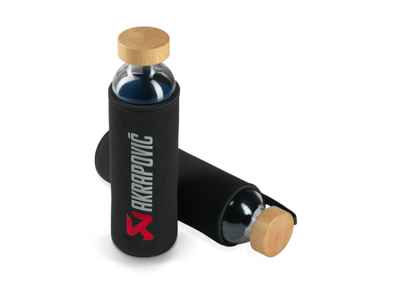 Akrapovic Water Bottle x Flaska with Protective Sleeve and Wooden Cap