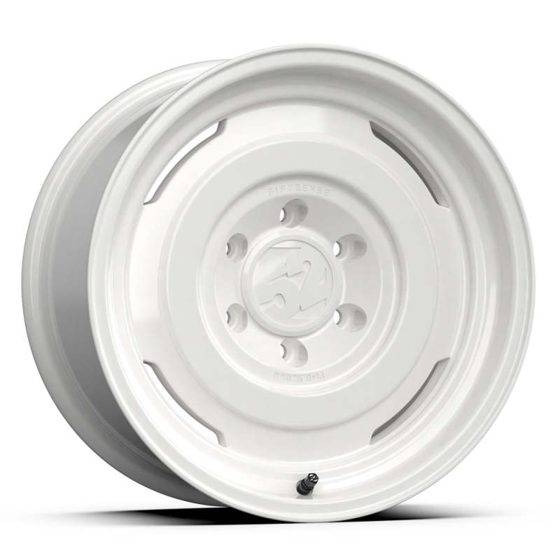 fifteen52 - fftAHDCW-78569-00 - Analog HD Gloss White Wheel