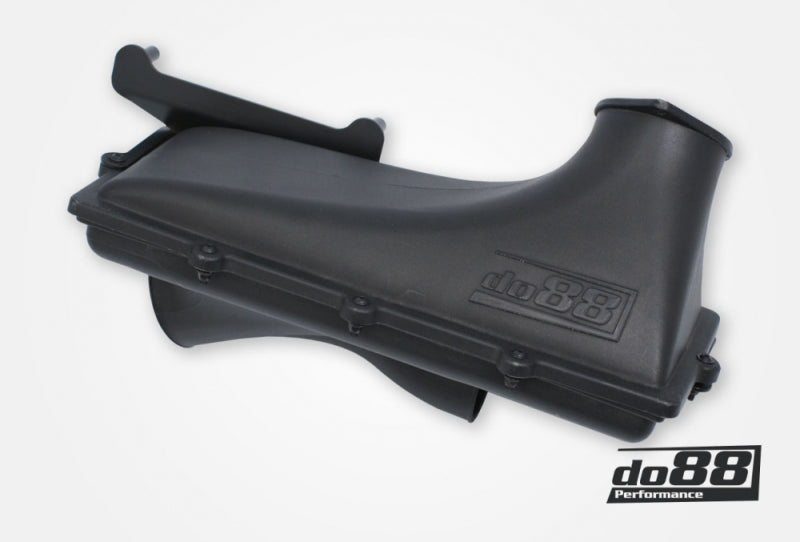 do88 Volvo C30/C70/S40/V50 T5 Turbo Intake System (2004-2013) - Part Number dobLF-130-V50