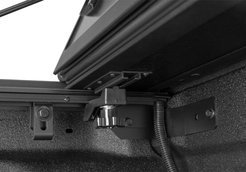 BAK 14-19 GM Silverado/Sierra 1500 & 15-19 2500/3500 6.7ft. Bed BAKFlip MX4 TS