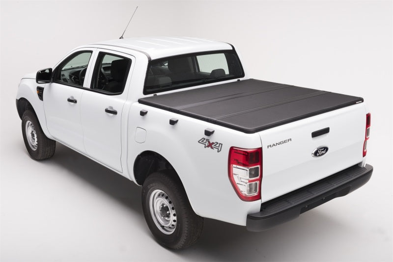 Extang 2020 Isuzu D-Max 1795mm (5ft 11in) Solid Fold 2.0