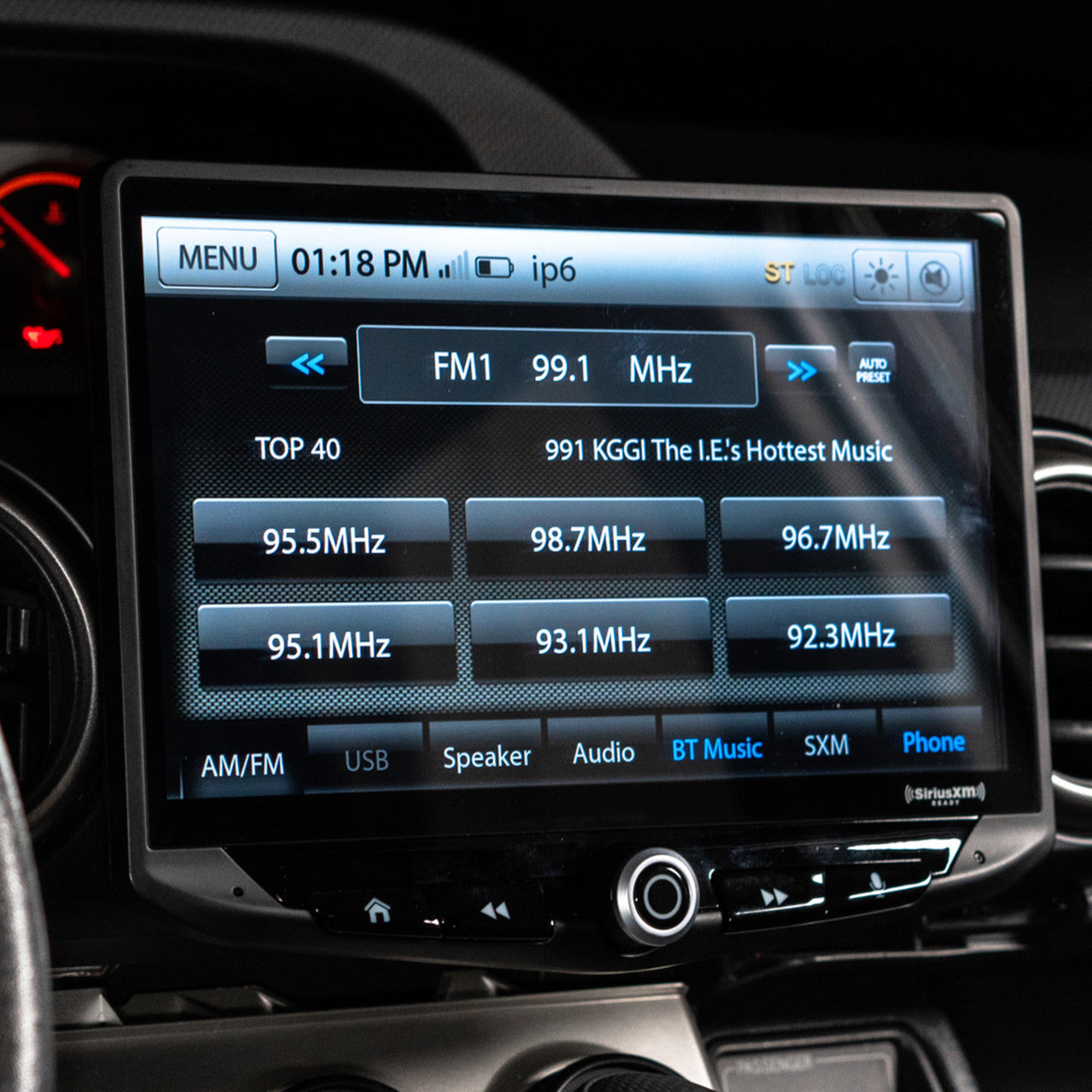 Stinger UN1810 AM/FM/Audio/Video Receiver w/ 10-inch Touch Screen and Mech-less Design - Single-DIN Mounting
