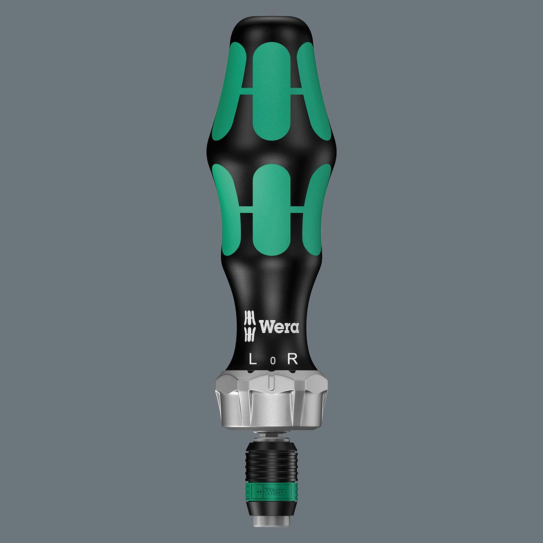 Wera 05051040001 Ratcheting Screwdriver Handle with Assorted Long Bits, 17-Piece Set