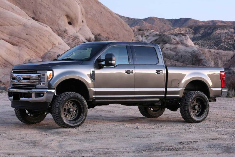 Fabtech 17-20 Ford F250/350 4WD Diesel 4in Basic System w/DL Shocks