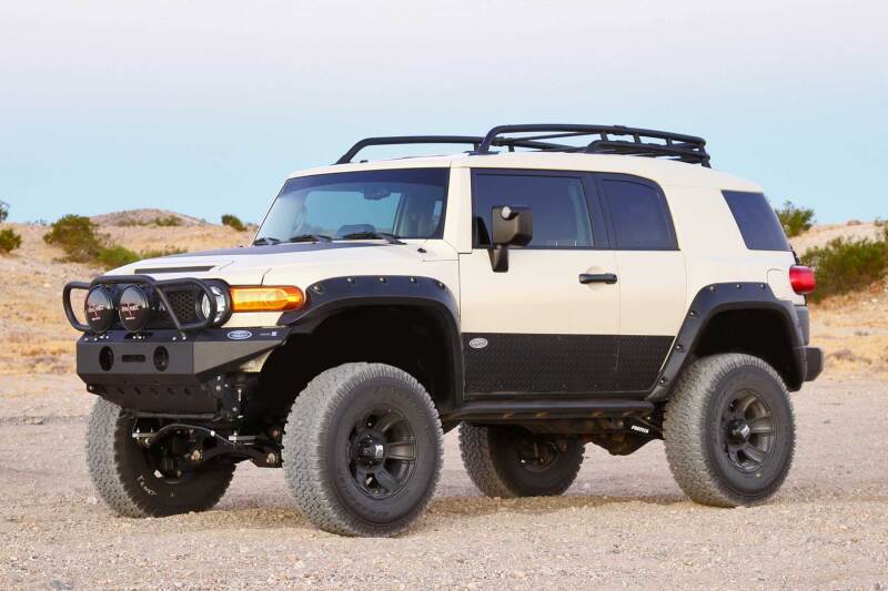 Fabtech fabFTS810542 Dirt Logic 2.25 Rear Non-Reservoir Shock Absorber for 2006-2012 Toyota FJ Cruiser 4WD