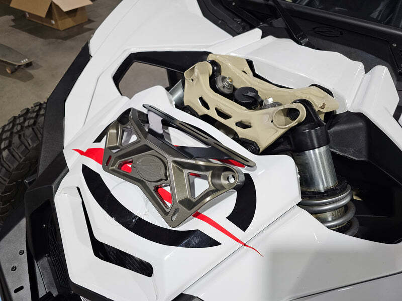 Elektric Offroad Front Shock Mount Brace with Light Mount for 2017+ Can-Am Maverick X3 – Heavy-Duty Aluminum Upgrade