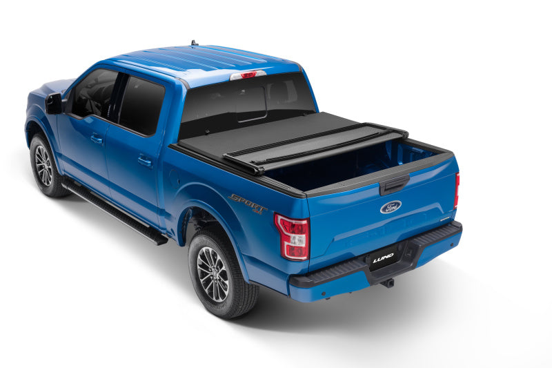 Lund 2022 Nissan Frontier 5ft. Bed - Genesis Elite Tri-Fold Tonneau Cover - Black
