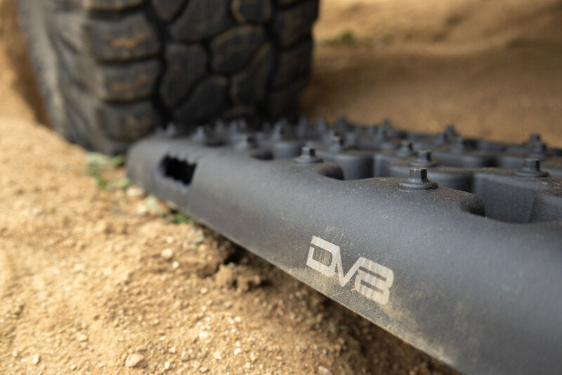 DV8 Offroad Xtract Traction Boards Pair, Black – Part Number dveRTB1-02BK