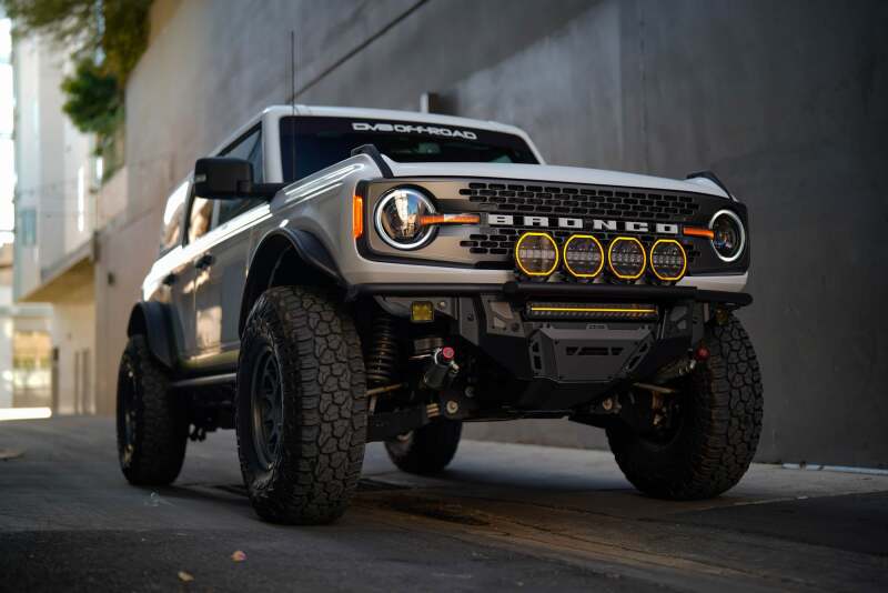 DV8 Offroad BE7RW108W-H 7-Inch Halo Elite Round Light with Accent Halo
