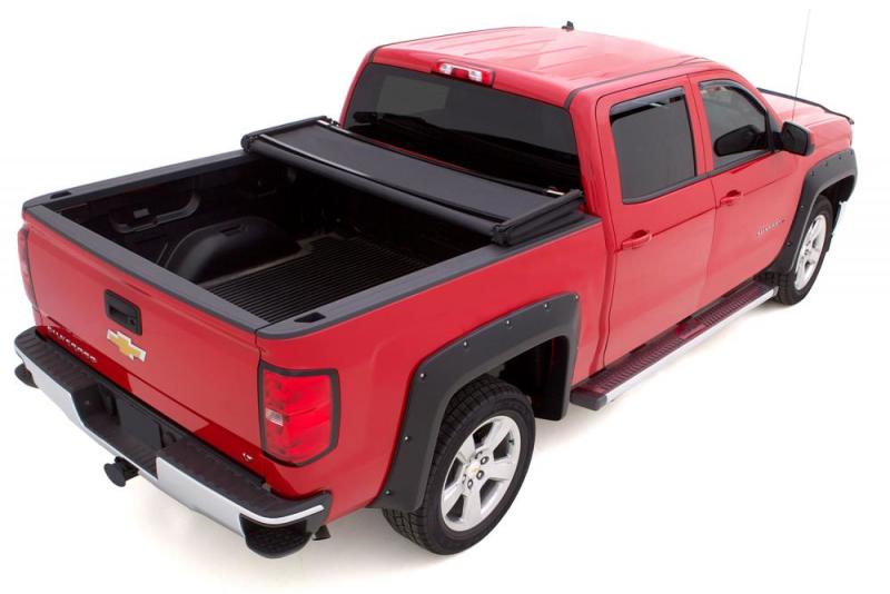 Lund 2019 Chevrolet Silverado 1500 (5.5ft. Bed) Genesis Elite Tri-Fold Tonneau Cover - Black