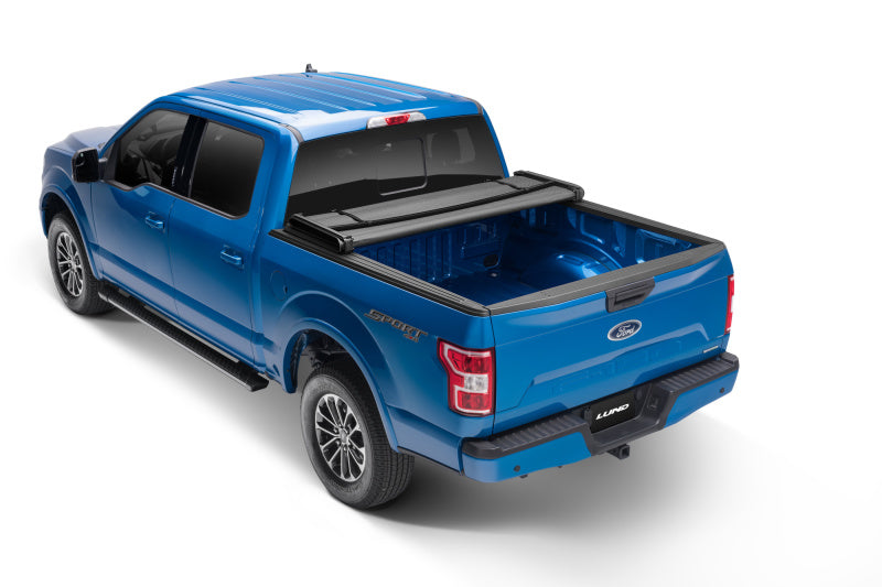 Lund 2022 Nissan Frontier 5ft. Bed - Genesis Elite Tri-Fold Tonneau Cover - Black