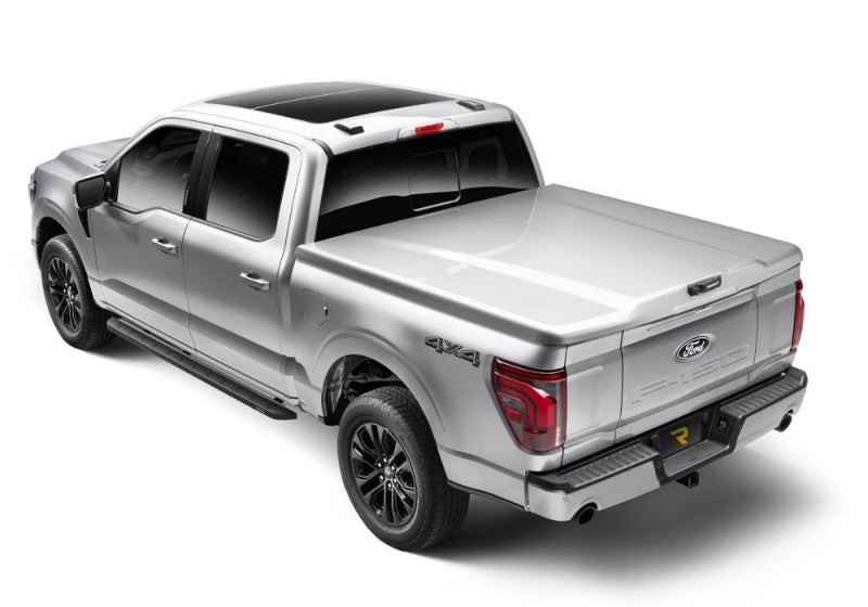 UnderCover Elite LX Bed Cover for 2024-2026 Ford F-150 5.7 ft Bed with Pro-Access Tailgate - Agate Black