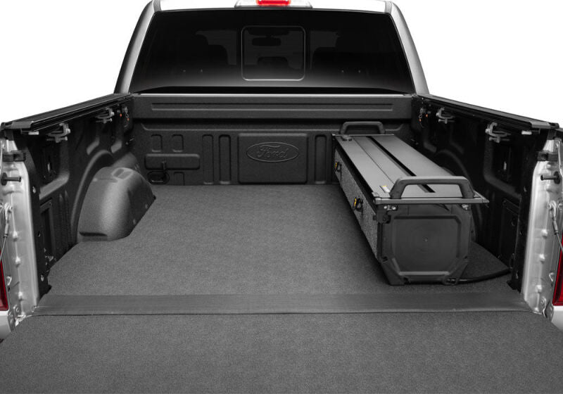 RetraxPRO EZ-Off FRC-4000 Retractable Tonneau Cover, Part RTX R-T-80461, for 2014-2018 Chevrolet Silverado and GMC Sierra 5.8-Foot Bed