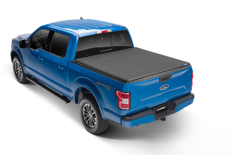 Lund 2022 Nissan Frontier 5ft. Bed - Genesis Elite Tri-Fold Tonneau Cover - Black