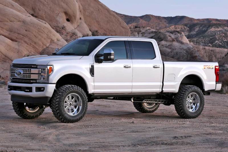 Fabtech 17-19 Ford F250/350 4WD Gas 6in Basic System w/DL Shocks