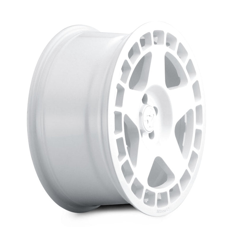 fifteen52 - fftTURRW-88558+42 - Turbomac Rally White Wheel