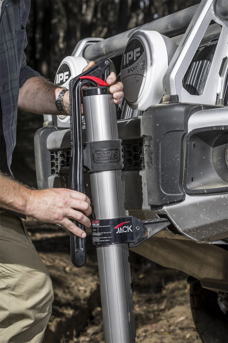 HYDRAULIC JACK