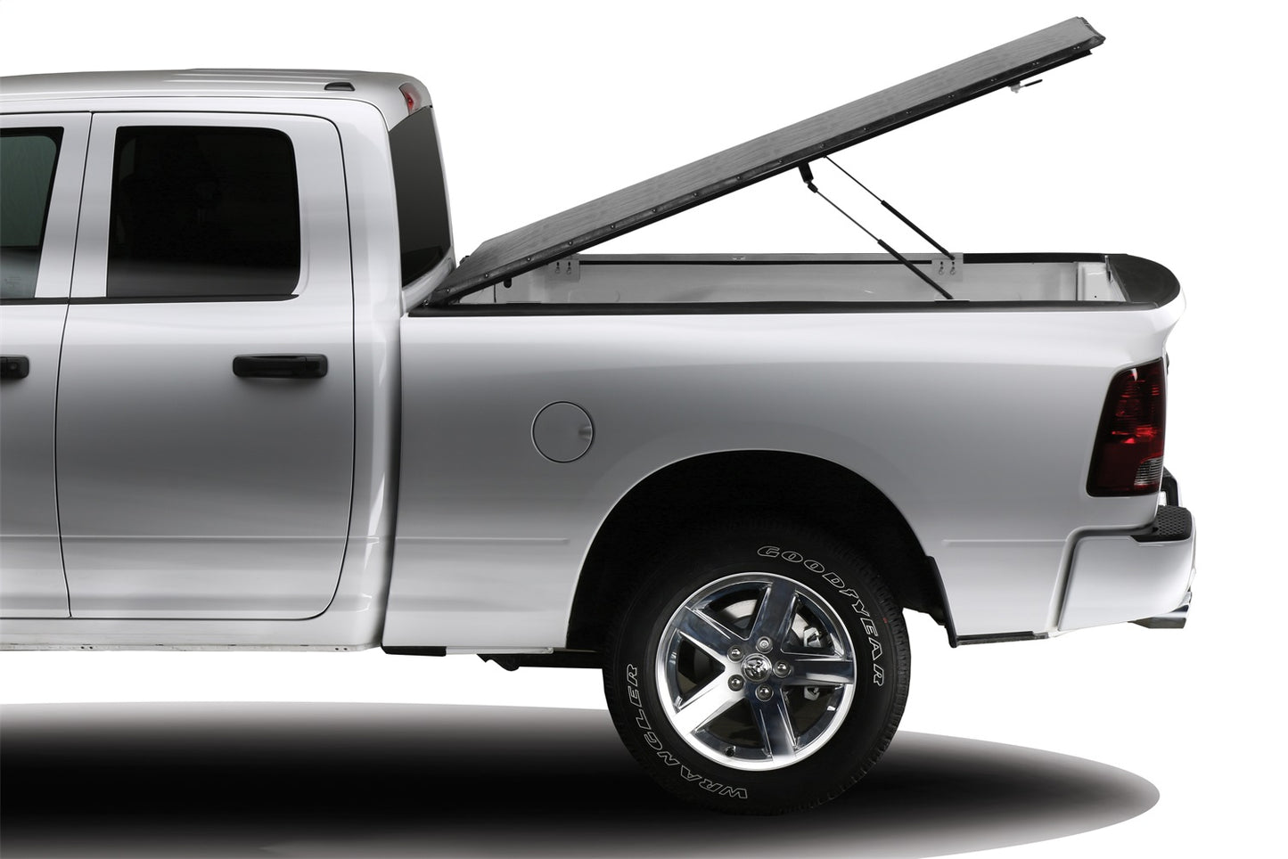 Extang - 8625 - Tonneau Cover -  8625 Full Tilt - 04-06 (07 Classic) Silv/Sierra 5'8" Crew - P/N: 8625