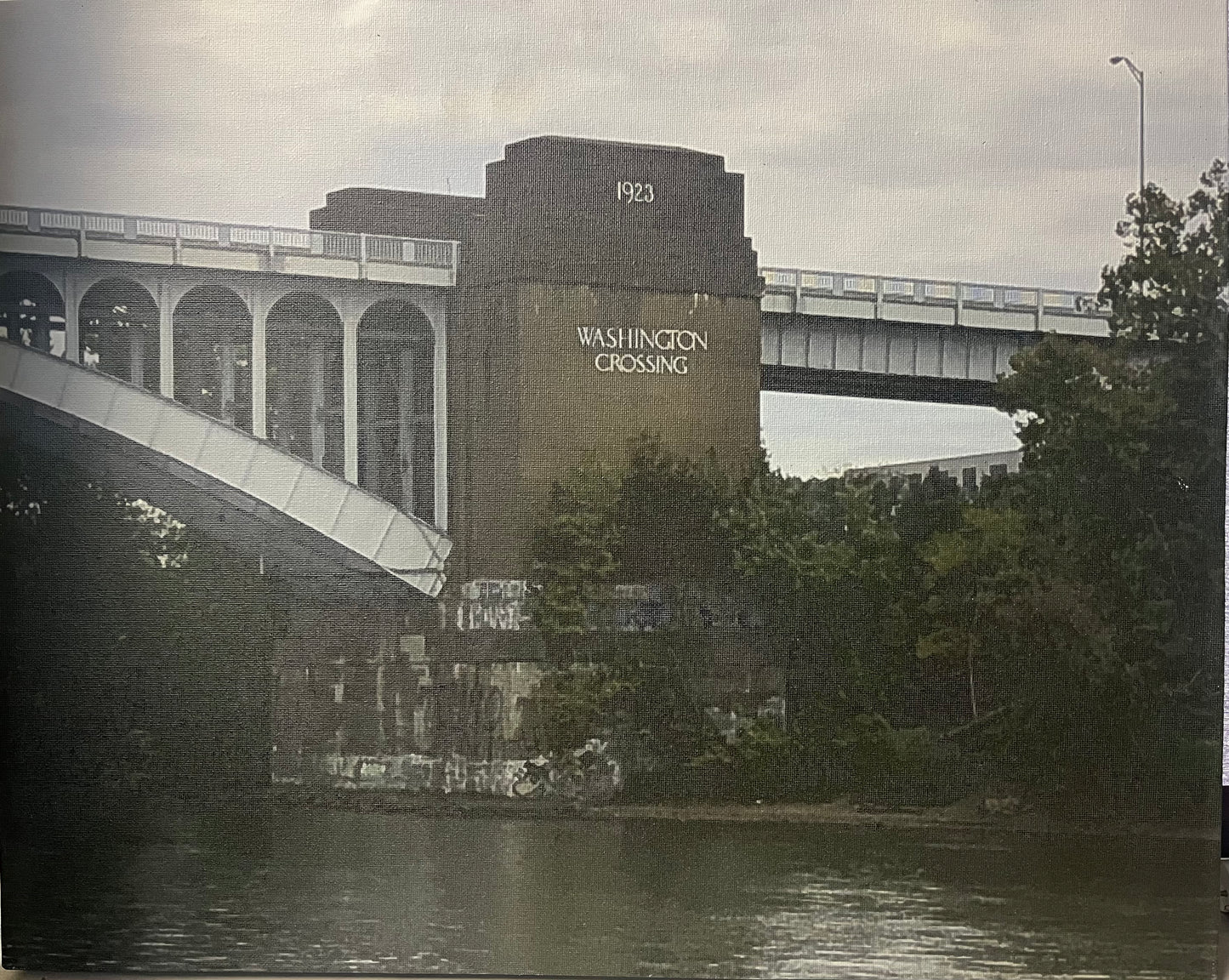 Visible Soundz 21" x 17" Canvas Bluetooth Speaker VS2117BT8