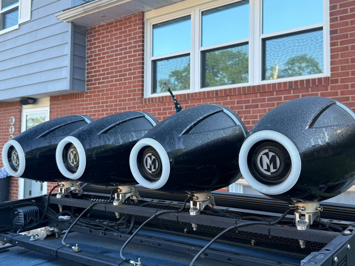 Memphis MM105TB 10”, 300 RMS (600W Peak Power Handling) 4 Ohm Line Array Tower S