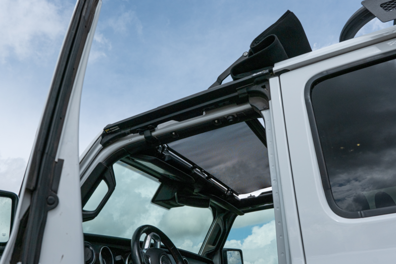 Bestop Sunrider Sunscreen for Jeep Wrangler JL and Gladiator (Part #bes52407-11)