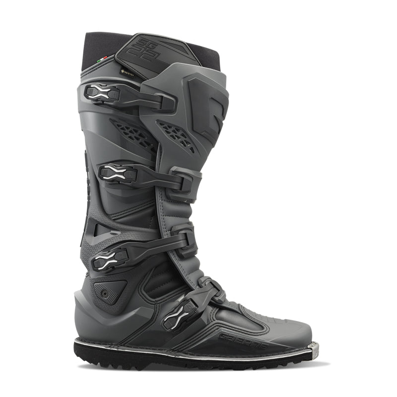 Gaerne - GAR2263-017-8 - SG22 GORE-TEX Enduro Boot, Battleship, Size 8