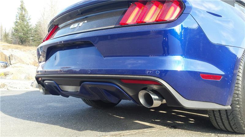 MBRP S7276BLK Armor BLK Axle-Back Exhaust System for 2015-2017 and 2024-2025 Ford Mustang GT 5.0L
