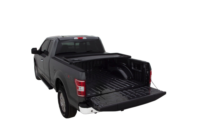 Lund 16-17 Nissan Titan XD (6.5ft. Bed w/o Titan Box) Genesis Tri-Fold Tonneau Cover - Black