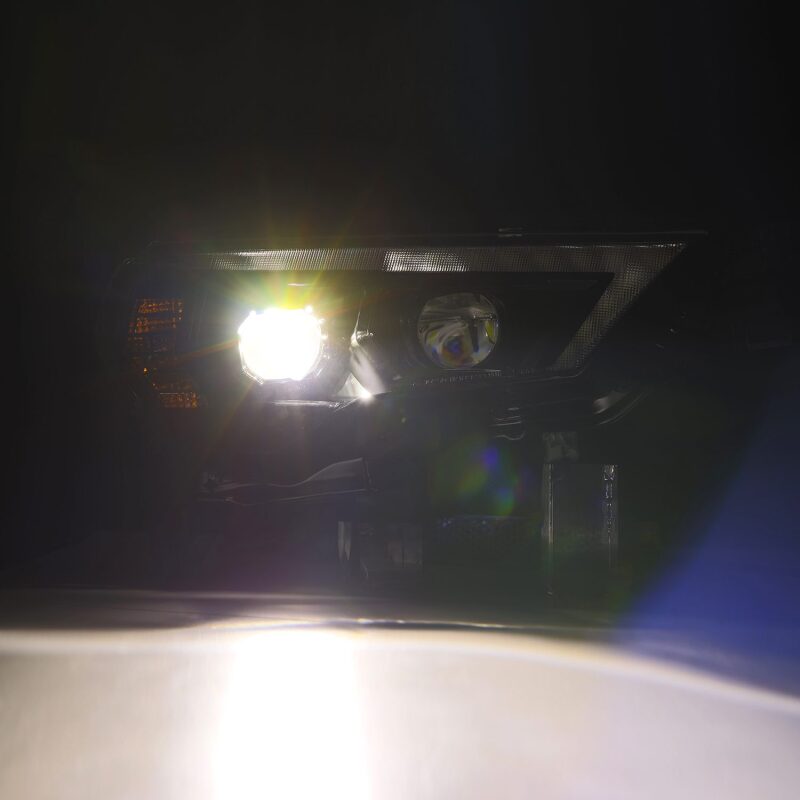 AlphaRex LUXX LED Projector Headlights for 2014-2020 Toyota 4Runner, Black Housing – ARX880849
