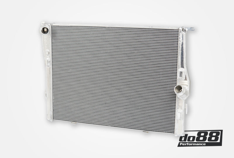 do88 Aluminum Radiator for BMW M3 (E90/E92/E93) 2007-2013 – Part Number dobWC-190