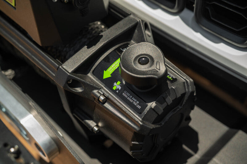 DV8 Offroad Xtract 12K Synthetic Rope Winch, Part Number dveWB12K-SR