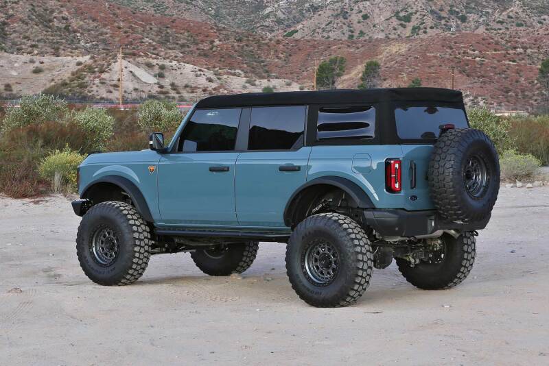 Fabtech fabFTS22357 21-24 Ford Bronco 5-Inch Lift System Component Box 1