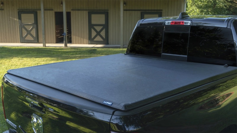 Lund 2025 Nissan Frontier 6ft. Bed - Genesis Tri-Fold Tonneau Cover - Black