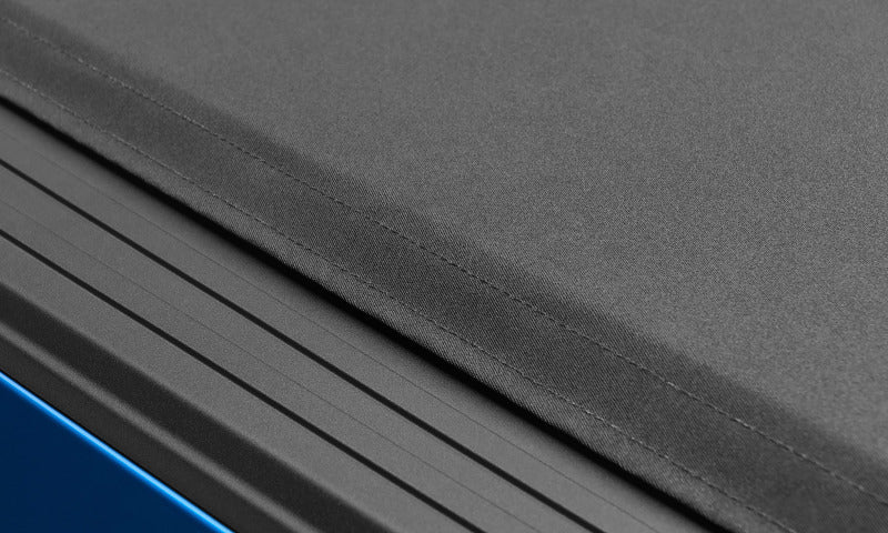 Lund 2022 Toyota Tundra 6.7ft Bed Genesis Elite Roll Up Tonneau (w/o Utility Track Sys)
