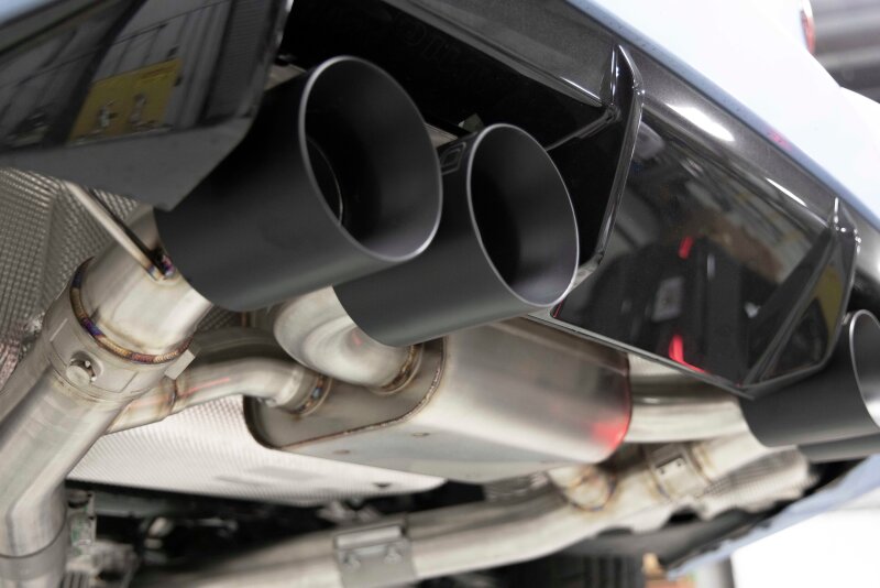 Dinan 23-26 BMW M2 G87 Valved Axleback Exhaust System with Black Tips