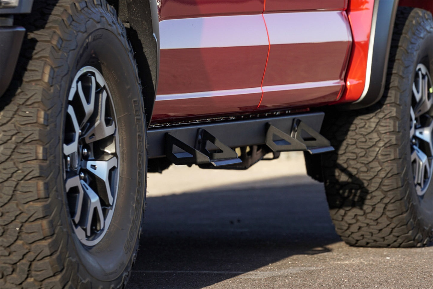 Innovative Creations Inc - 840121412968 - Nerf/Step Bar - ICI (Innovative Creations) 840121412968 Alumilite Side-Steps