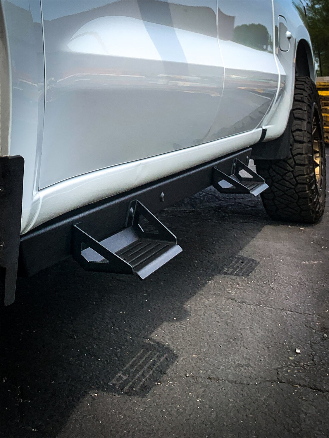 Innovative Creations Inc - 840121412920 - Nerf/Step Bar - ICI (Innovative Creations) 840121412920 Alumilite Side-Steps